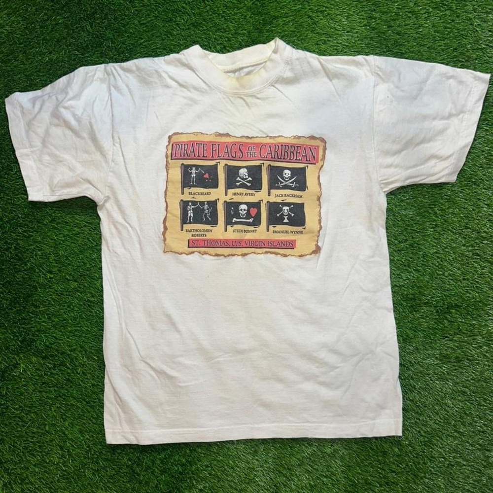 Vintage 90s Pirate Flags Of The Caribbean white T-Shirt